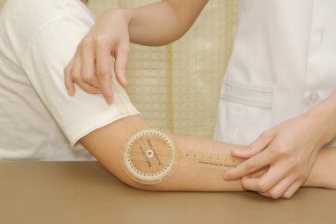 g ile hareket hastaların dirsek aralığı ölçüm fizyoterapist