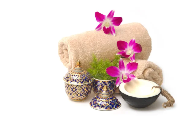 Thai spa massage setting with spa  essential oil , towel, organi — Stock Photo, Image