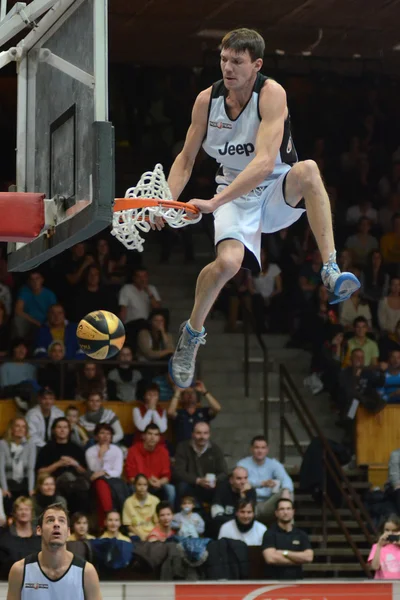 Show acrobático de baloncesto de Face Team — Foto de Stock