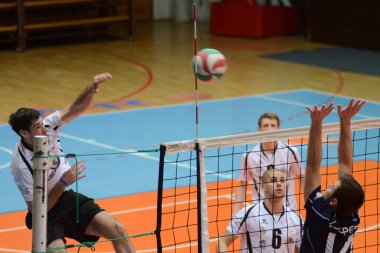 Kaposvar - sanayi ve ticaret peac Voleybol oyunu