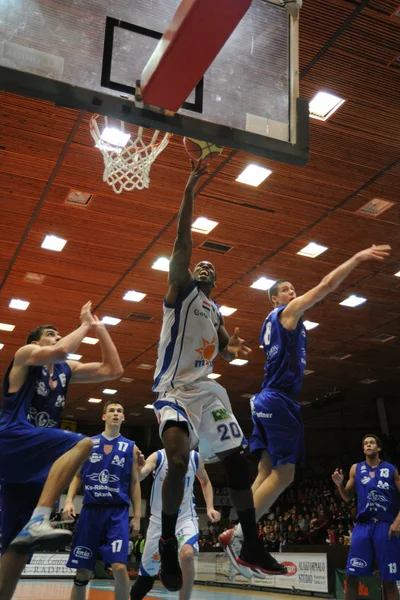 Kaposvár - sopron basketbal hra — Stock fotografie