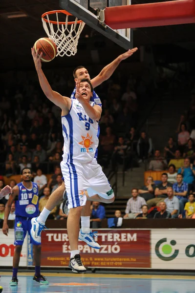 Kaposvar - fehervar basketbalspel — Stockfoto