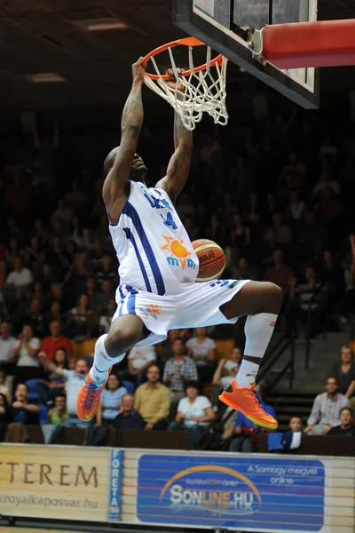 Kaposvar - Fehervar basketball game — Stock Photo, Image