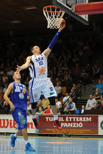 Jönköpings Södra - fehervar basketmatch — Stockfoto