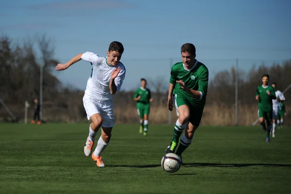 Jönköpings Södra - ferencvaros under 17 fotbollsspel — Stockfoto