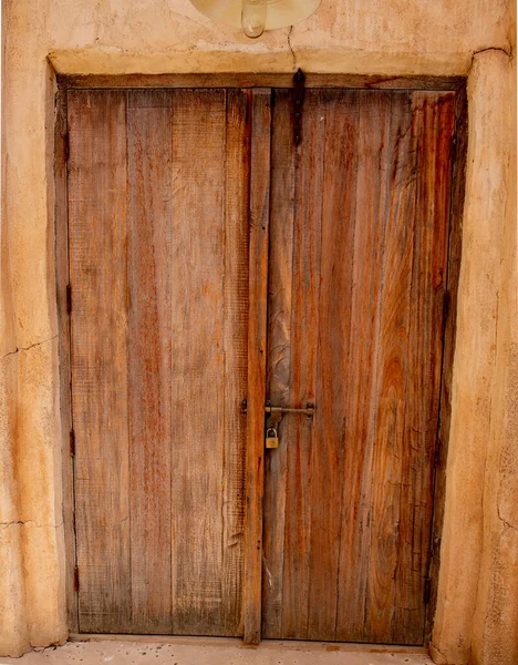 Uae March 2022 Old Wooden Door Building Old Town Area — Stock Photo, Image