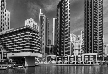 Dubai - muhteşem şehir merkezi manzaralı lüks gökdelenler ve güzel gökyüzü, Birleşik Arap Emirlikleri Mart 2022