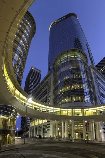 Modernes bürogebäude in houston, texas — Stockfoto