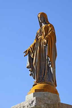 Bakire Meryem heykeli