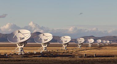 çok büyük dizi radyo teleskop