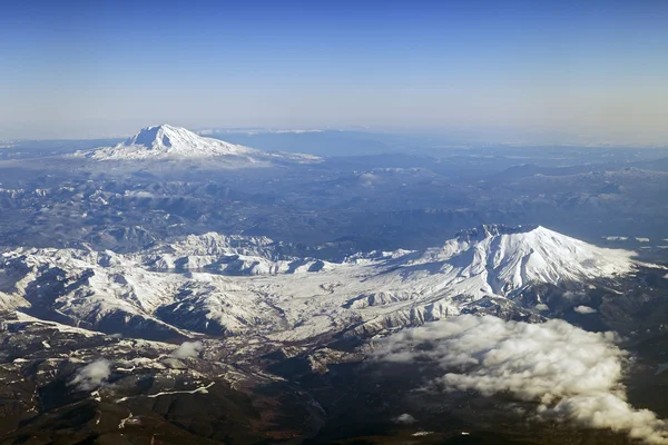 セントヘ レンズ山とアダムズ山、ワシントン ストック写真