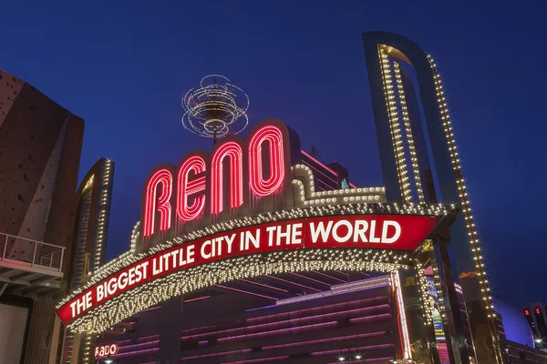 La Señal del Arco de Reno en la Noche, Nevada — Foto de Stock