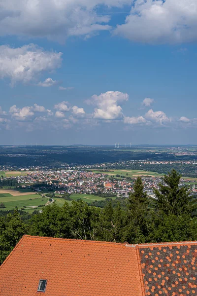 Kilátás Hegyről Lefelé Faluba Völgyben — Stock Fotó