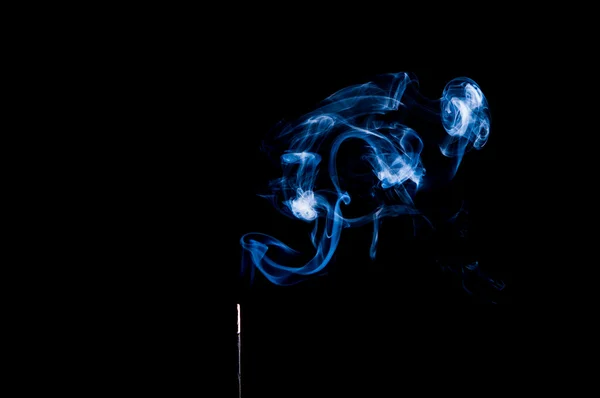 Insence modrý kouř — Stock fotografie