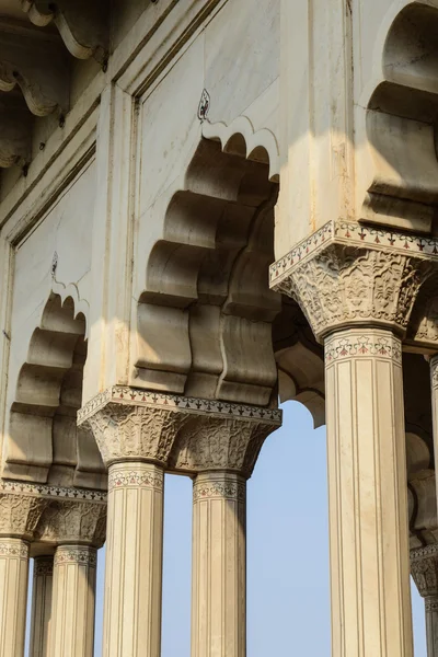 Fort agra säulen in indien — Stockfoto