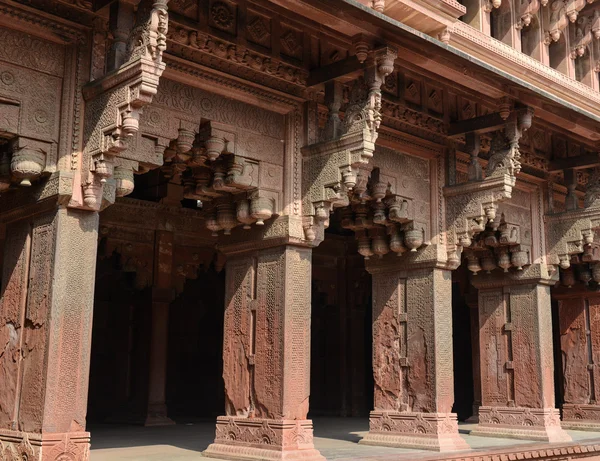 Pilares em Agra Fort na Índia — Fotografia de Stock