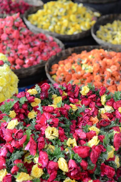 Roses for Sale at Indian Flower Market — Stock Photo, Image