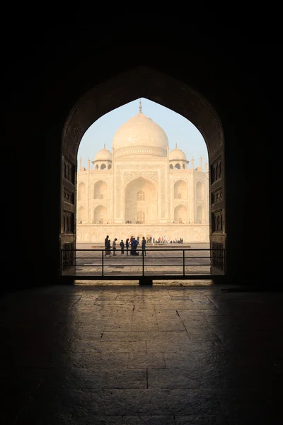 Taj Mahal rano. — Zdjęcie stockowe