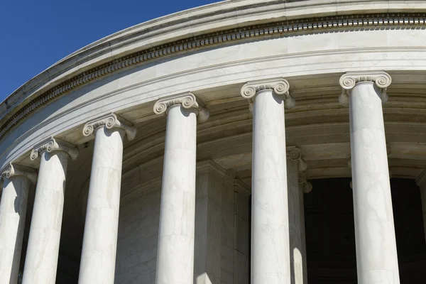 Jefferson memorial pijlers in washington dc — Stockfoto