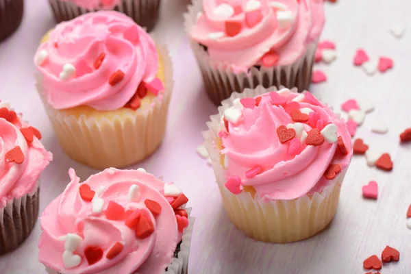 Cupcakes rosados de cerca —  Fotos de Stock