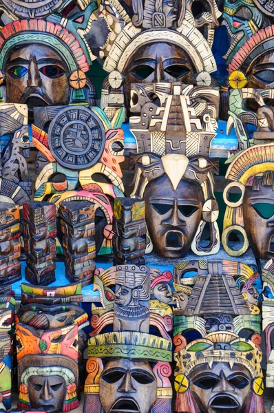 Mayan Máscaras de Madera en Venta — Foto de Stock