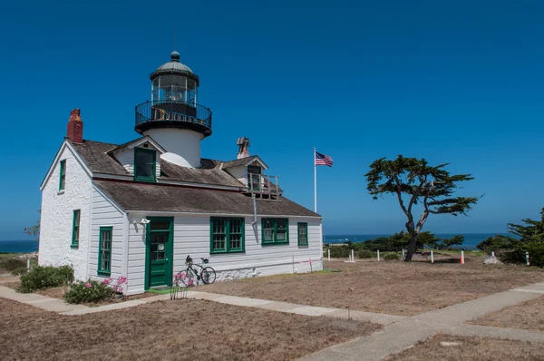 Point pinos historischer leuchtturm in monterey kalifornien — Stockfoto