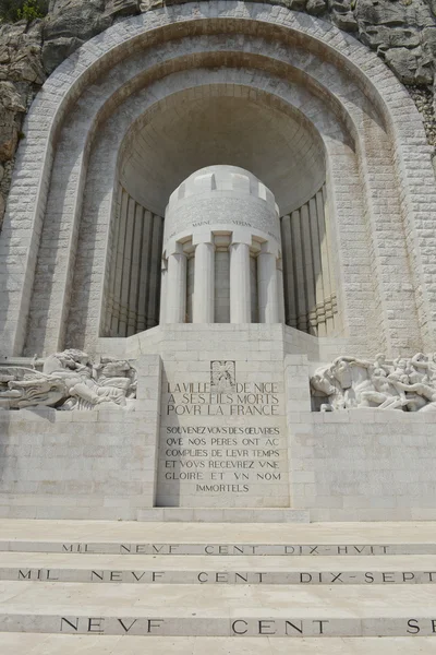 Válečný památník v nice Francie — Stock fotografie