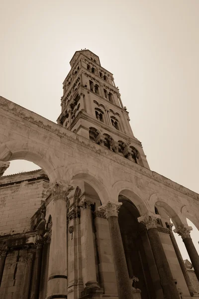 Zvonice v split Chorvatsko - památka světového dědictví UNESCO — Stock fotografie