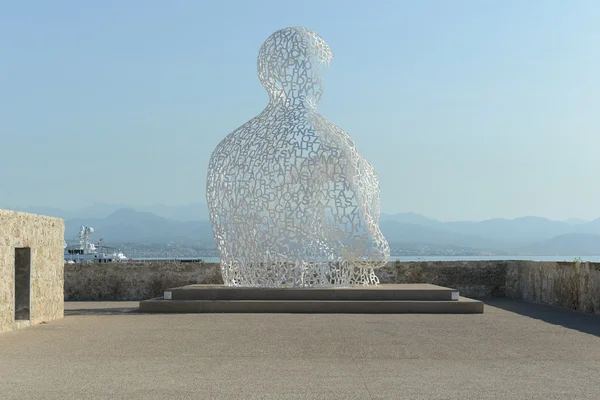 Nomade skulptur antibes Frankrike — Stockfoto