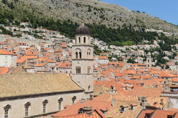 Casas en el casco antiguo de Dubrovnik — Foto de Stock