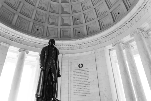 托马斯 · 杰斐逊雕像 — 图库照片