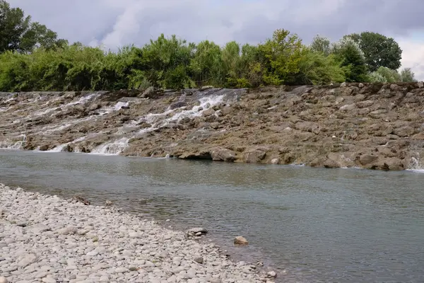 Rio Durance Avignon Provence França Rio Montanha Rasa Calor Verão — Fotografia de Stock