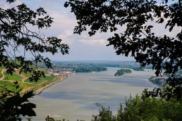 Panoramisch Uitzicht Middenrijn Bij Steden Rudesheim Bingen Beroemde Wijngaarden Rijnheuvels — Stockfoto