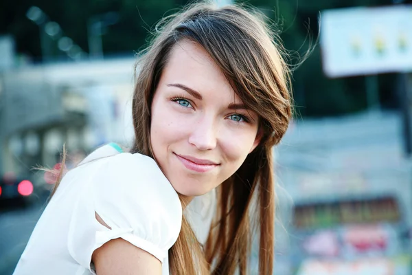 Pretty young woman — Stock Photo, Image