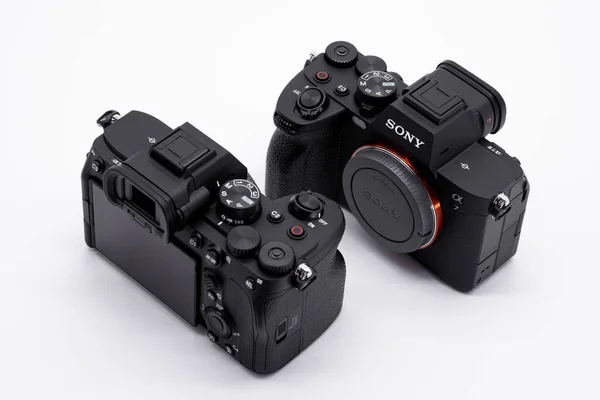 バンコク 6月2022 ソニーA7 Ivは 同社のコアA7フルフレームミラーレスカメラモデルの第4世代です 2021年10月にタイで発売 — ストック写真