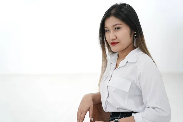 Young Asian Woman Strikes Elegant Model Pose She Dressed White — Foto Stock