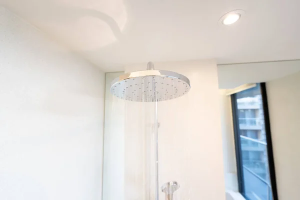 Water Pouring Out Large Circular Shower Dimly Lit Bathroom Has Imagens Royalty-Free