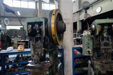 Machine and tool of Computer numerical control CNC, factory creates metal religion art such as Gold rolling machine and little jewelry in religious ceremony.