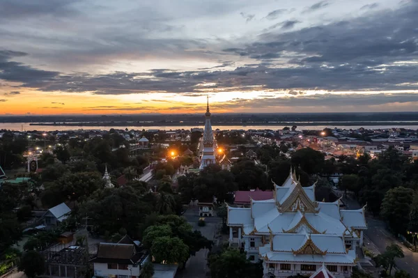 Phra That Phanom, a respectful of Nakhon Phanom People to Gold pagoda, settle in the center of the temple.
