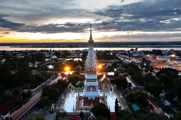 Phra That Phanom, a respectful of Nakhon Phanom People to Gold pagoda, settle in the center of the temple.