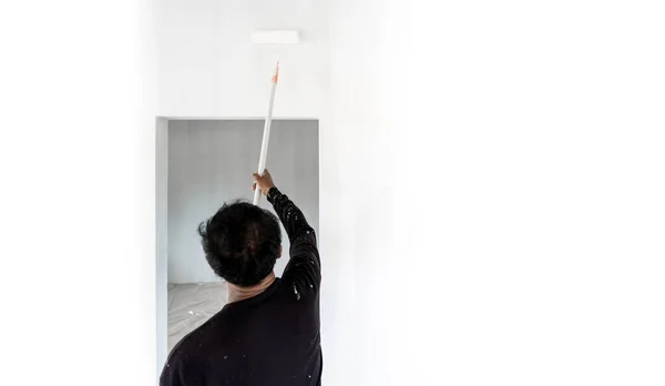 Professional Worker Man Rolling Painting Interior White Wall — Fotografia de Stock