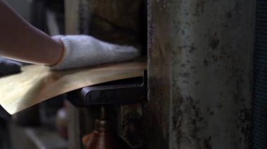 Machine and tool of Computer numerical control CNC, factory creates metal religion art such as Gold rolling machine and little jewelry in religious ceremony.