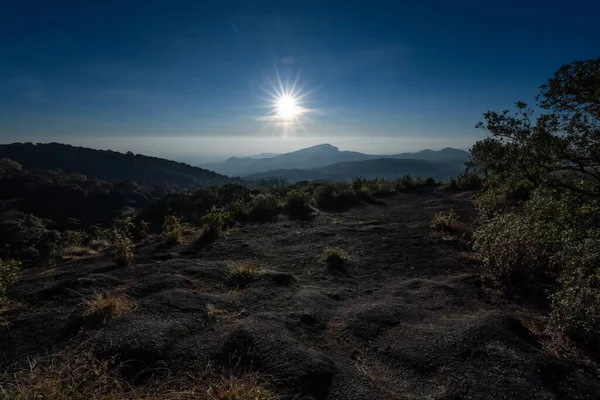 Zona Espacial Medio Naturaleza Montaña Camino Doi Inthanon Provincia Chiang —  Fotos de Stock