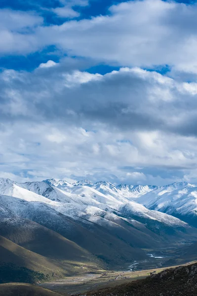 Mountain in the altiplano — Stock Photo, Image