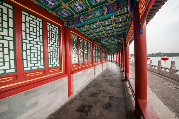 Traditional corridor in Beijing — Stock Photo, Image