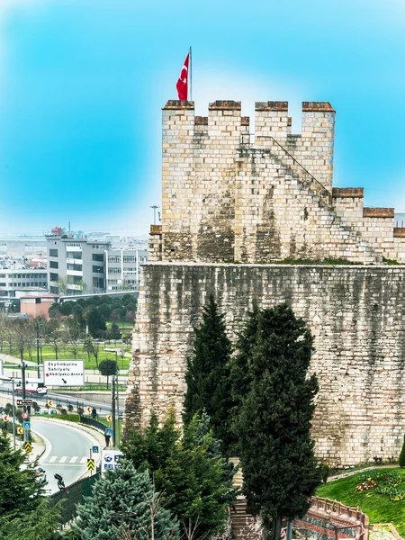 Παλιά πόλη πύλη στην Κωνσταντινούπολη — Φωτογραφία Αρχείου