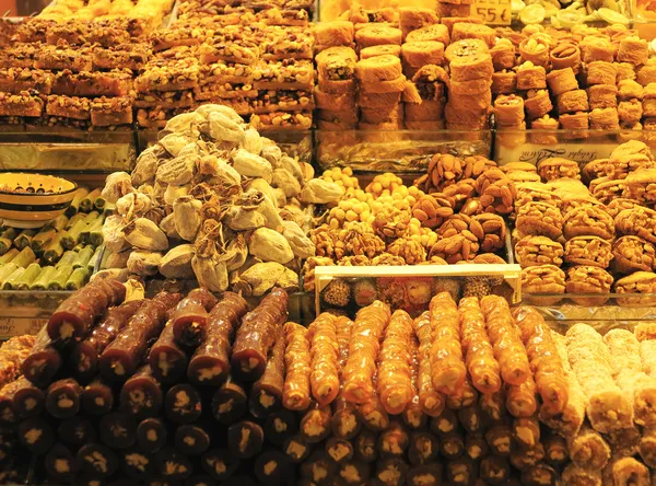oryantal çeşitli tatlılar