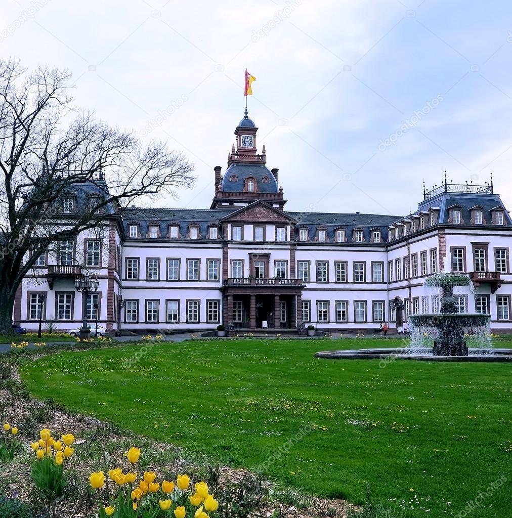Frühling Im Schlosspark Phillipsruhe In Hanau Stockfoto