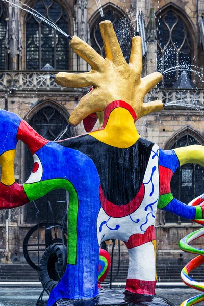 Çeşme, Paris'teki pompidou Merkezi — Stok fotoğraf