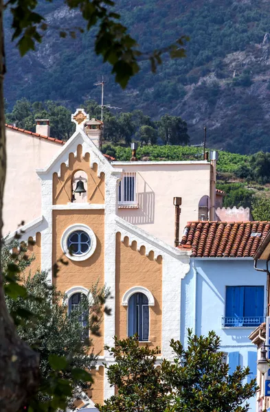 Mały Kościół w collioure, w południowej Francji — Zdjęcie stockowe